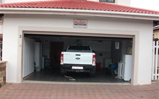 4 Bedroom House in Woodview