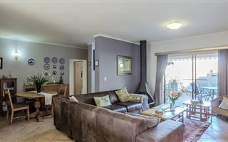 3 Bedroom Cluster in Bassonia