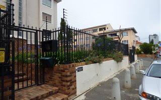 Studio Apartment in Three Anchor Bay