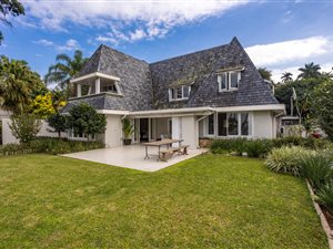 5 Bed House in Windermere
