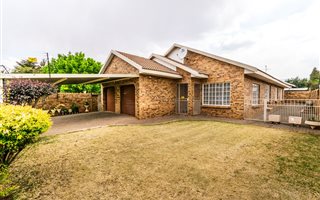 2 Bedroom House in Helikon Park