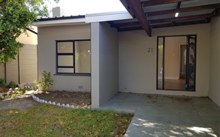 3 Bedroom House in Strand North