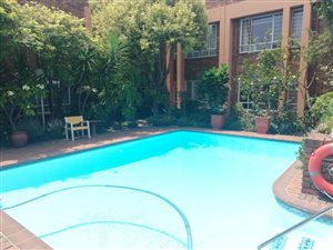 2 Bed Apartment in Rosebank
