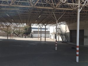 900 m² Commercial space in Gerdview