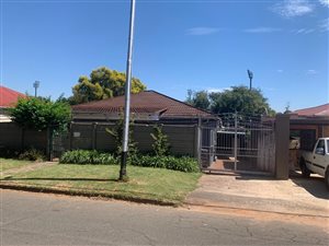 3 Bed House in Westdene