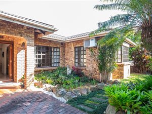 3 Bed House in Sunningdale