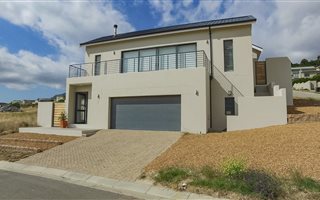 3 Bedroom House in Dennegeur