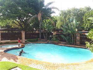 1 Bed Apartment in Pineslopes