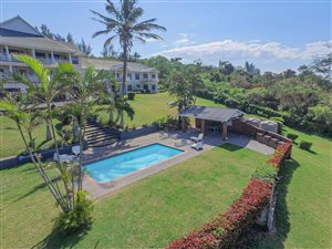 2 Bed Apartment in Umtentweni