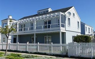 3 Bedroom House in Thesen Islands