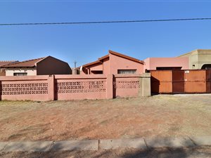 2 Bed House in Kagiso