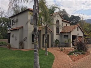 4 Bed House in Magalies Golf Estate