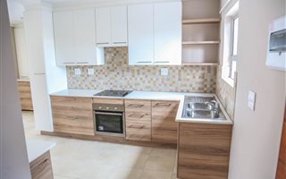 2 Bedroom Apartment in Montana Park