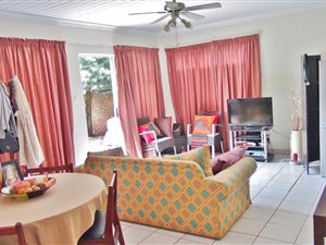 2 Bed Garden Cottage in Hennopspark