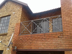2 Bed Townhouse in Meyerton Central