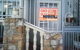 5 Bedroom House in Strandfontein