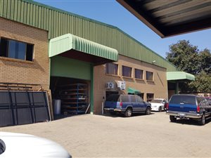 972 m² Commercial space in Laser Park