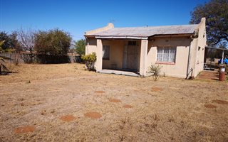 1.5 ha Farm in Randfontein