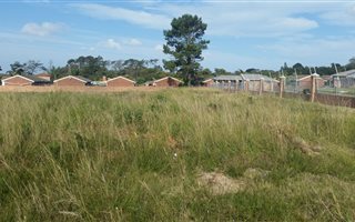 6654 m² Land available in Lorraine