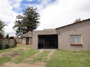 4 Bed House in Lennoxton