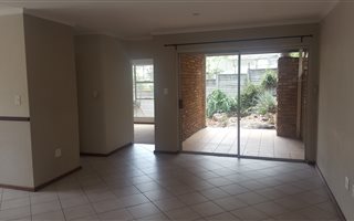 2 Bedroom Townhouse in Wilro Park