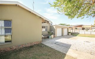 3 Bedroom House in Mount Pleasant