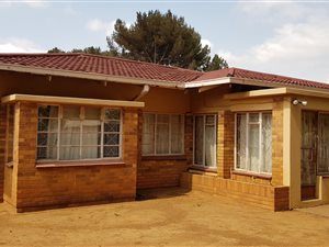 3 Bed House in Vanderbijlpark CW2