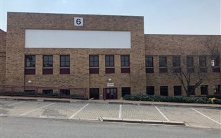 1371 m² Industrial space in Paulshof