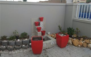 4 Bedroom House in Zeekoevlei