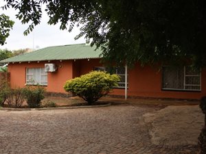 3 ha Farm in Zesfontein AH