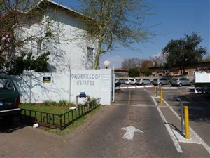 2 Bed Apartment in Groenkloof