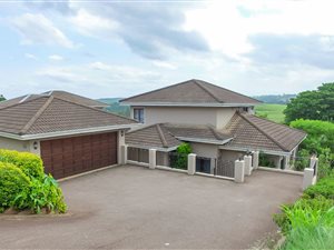4 Bedroom Townhouse in Hillcrest Central