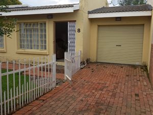 2 Bed Townhouse in Jan Cilliers Park