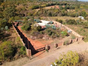 9318 m² Land available in Kameeldrift East