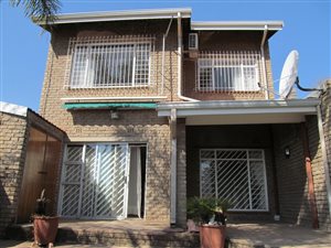 3 Bed Townhouse in Bedford Park