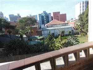 2 Bed Apartment in Albert Park