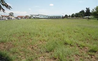 2855 m² Land available in Hendrina