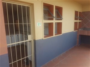 2 Bed Flat in Piet Retief