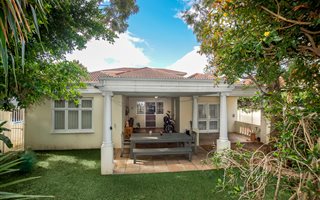 4 Bedroom House in Claremont