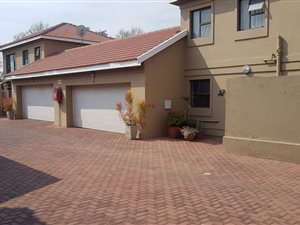 3 Bed Apartment in Edendale