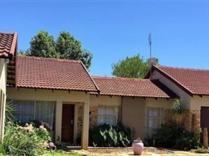 4 Bed House in La Hoff