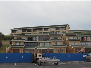 2 Bed Apartment in Shelly Beach