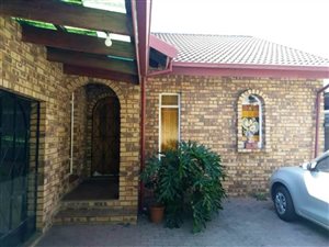 4 Bed House in Wonderboom South