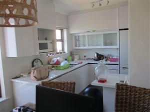 3 Bed Apartment in Tableview