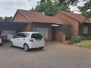 3 Bed House in Rooihuiskraal