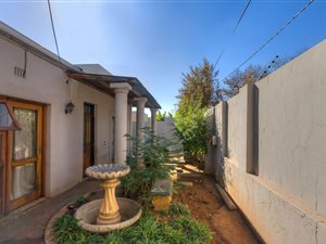 3 Bed House in Westdene