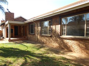 3 Bed House in Amberfield