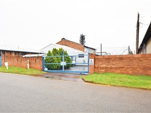 894 m² Commercial space in Manufacta
