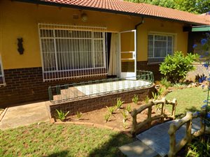 1 Bedroom Garden Cottage in Queenswood