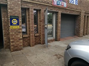 680 m² Commercial space in Selection Park